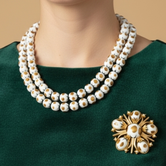 Vintage 60s Cathe' Signed White Milkglass Enameled Goldtone Necklace Brooch Set - Picture 1 of 13